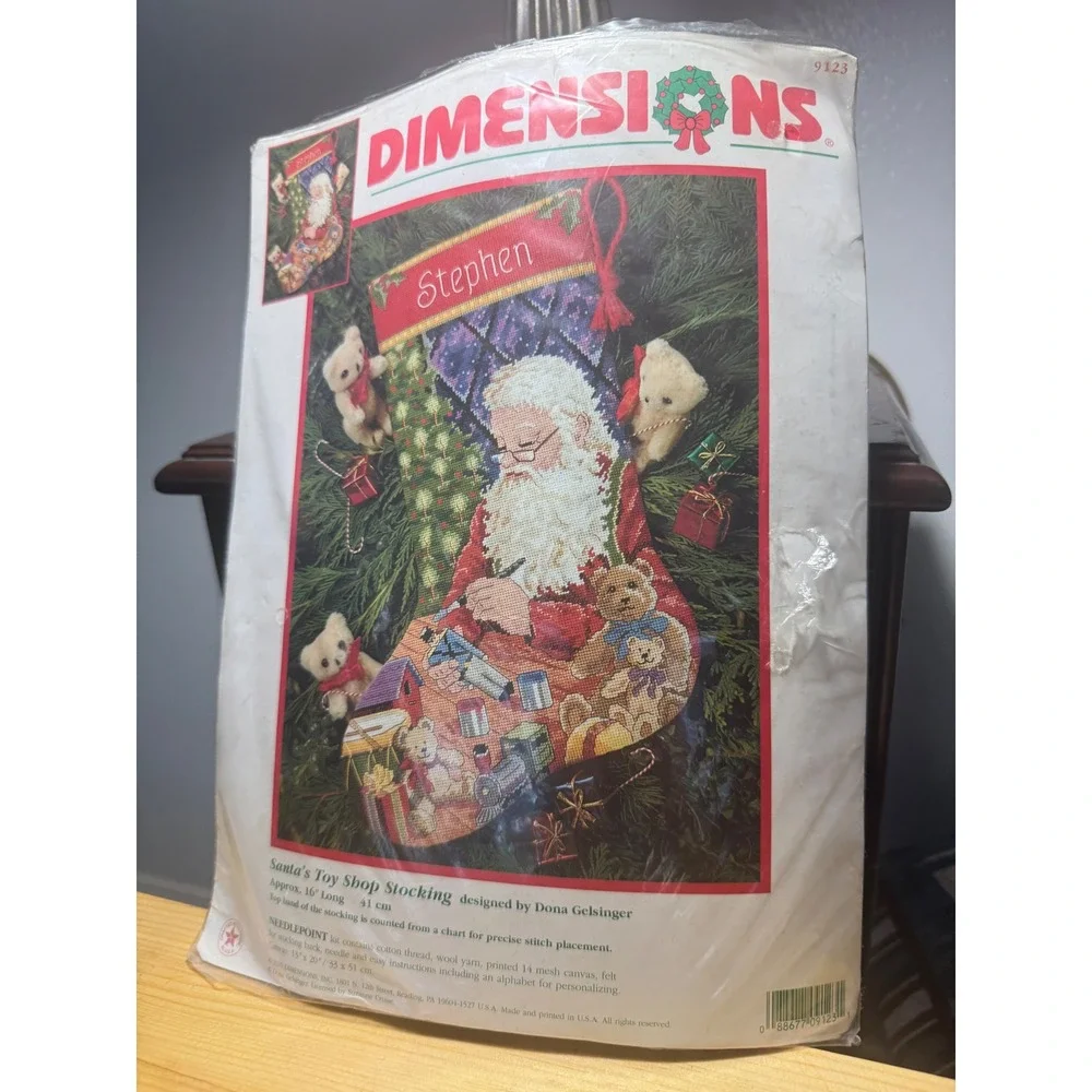 Dimensions 9123 Santa's Toy Shop Needlepoint Kit Dona Gelsinger 2000 RARE